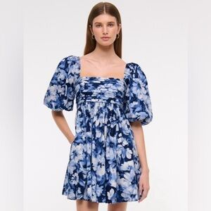 Abercrombie NWOT Floral Blue Puff Sleeve Dress